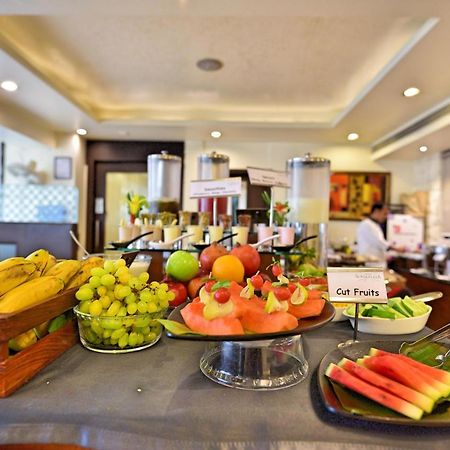 Hotel Surya Plaza Kota  Ngoại thất bức ảnh